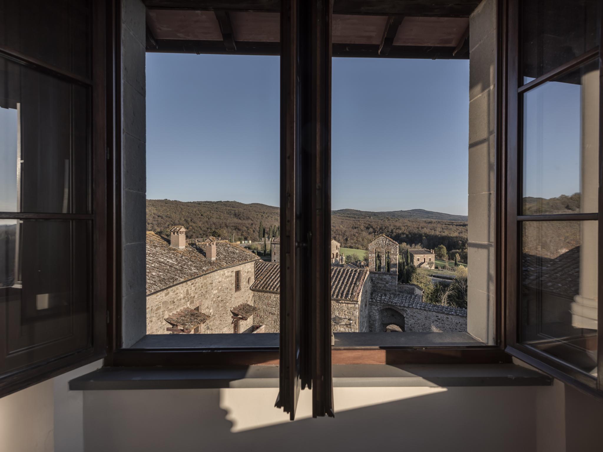 Castel Monastero - The Leading Hotels Of The World Castelnuovo Berardenga Exterior foto