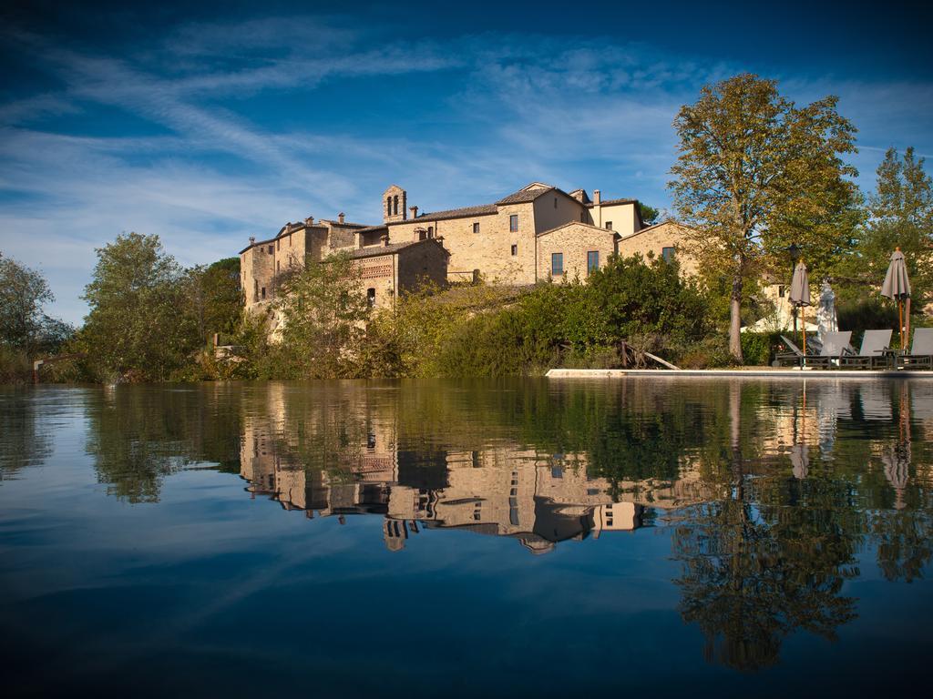 Castel Monastero - The Leading Hotels Of The World Castelnuovo Berardenga Exterior foto